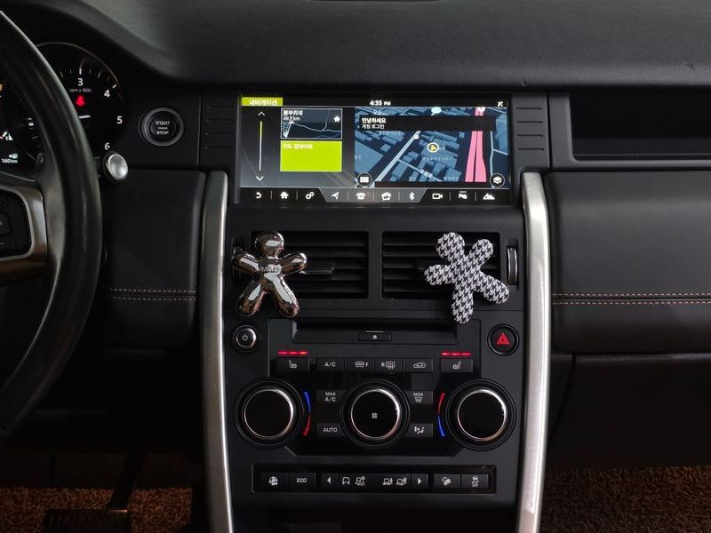 2018 Land Rover Discovery Sport 2.0 TD4 HSE Luxury photo 14