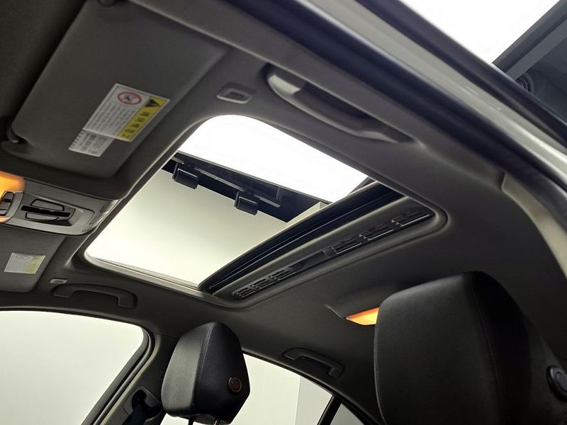 2018 BMW 3 Series 320d photo 19
