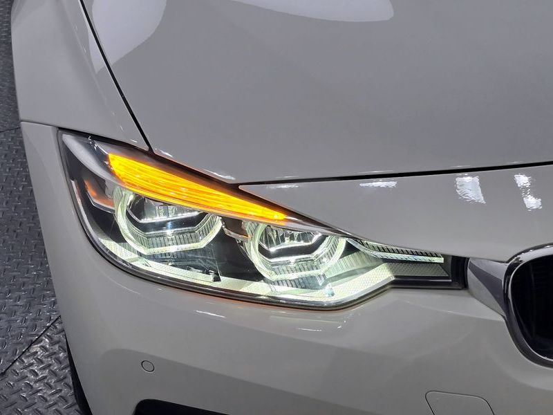 2018 BMW 3 Series 320d photo 22