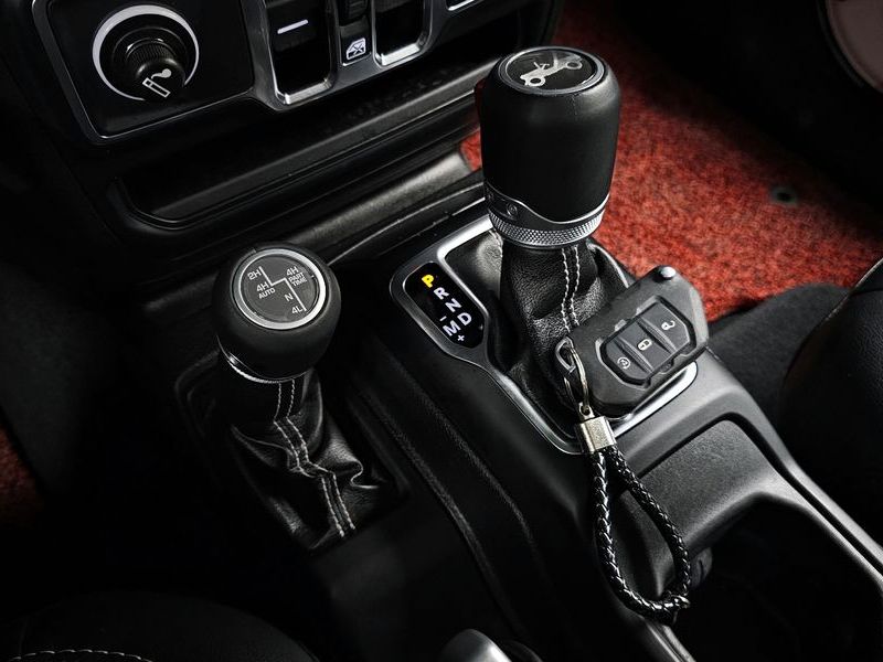 2019 Jeep Wrangler 2.0 Overland 4Door photo 9