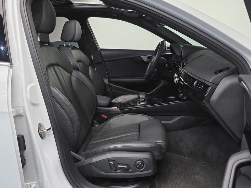 2021 Audi A4 40 TDI Quattro Premium photo 11