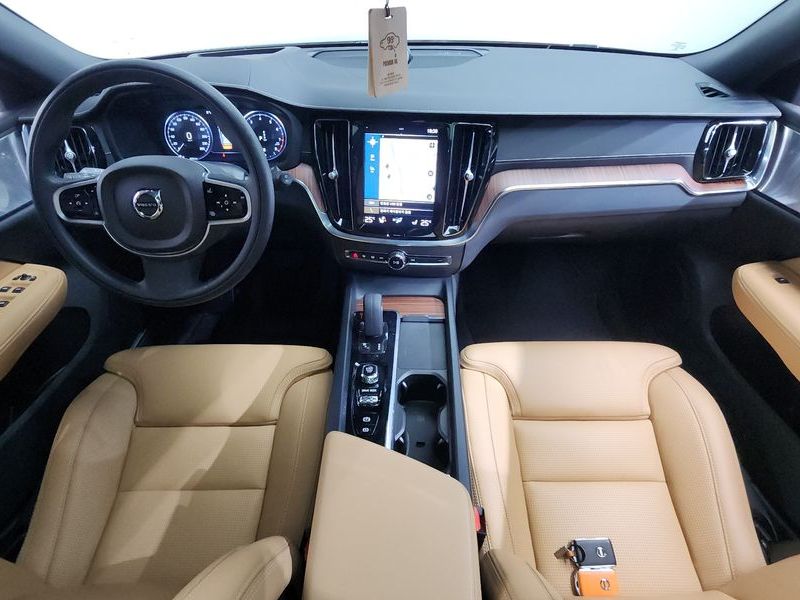 2021 Volvo V60 B5 Pro AWD photo 7