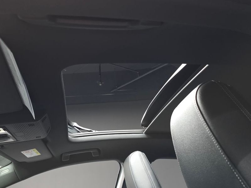 2022 Audi Q4 e-트론 40 Premium Sportback photo 18
