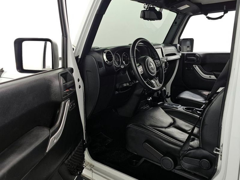 2017 Jeep Wrangler 3.6 Sahara 4Door photo 10