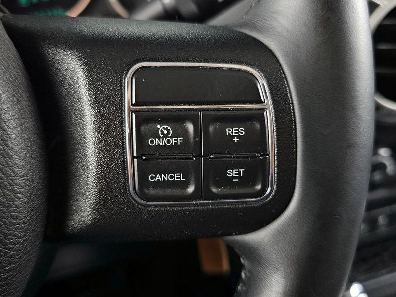 2017 Jeep Wrangler 3.6 Sahara 4Door photo 16