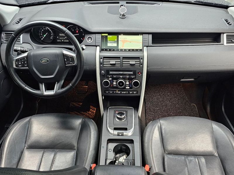 2017 Land Rover Discovery Sport 2.0 TD4 SE (150PS) photo 7