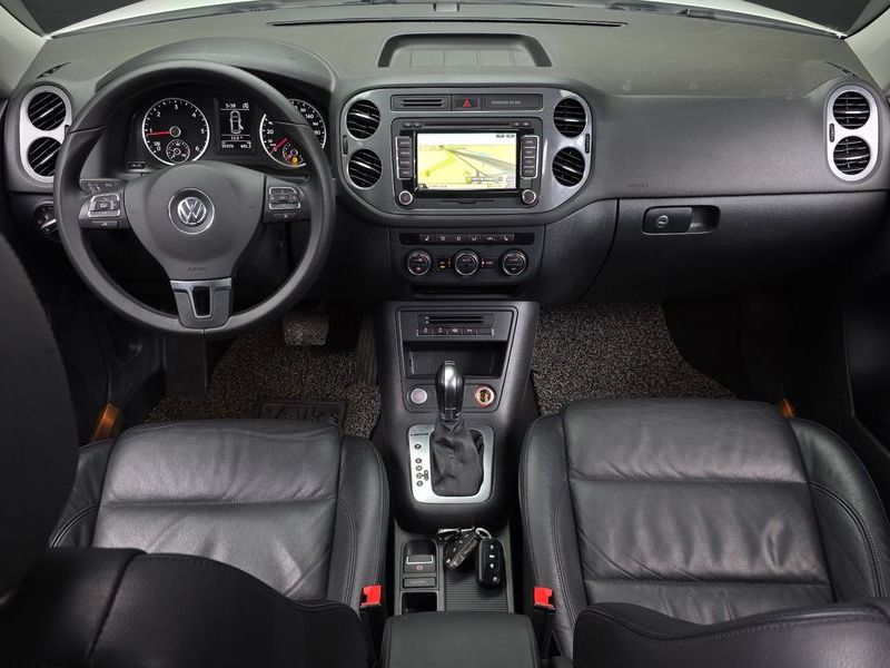 2016 Volkswagen Tiguan 2.0 TDI Premium 5N photo 7