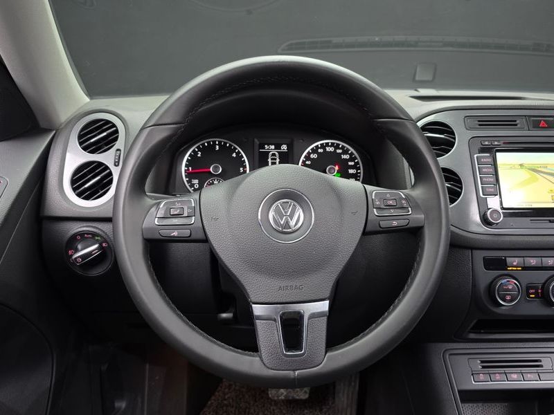 2016 Volkswagen Tiguan 2.0 TDI Premium 5N photo 13