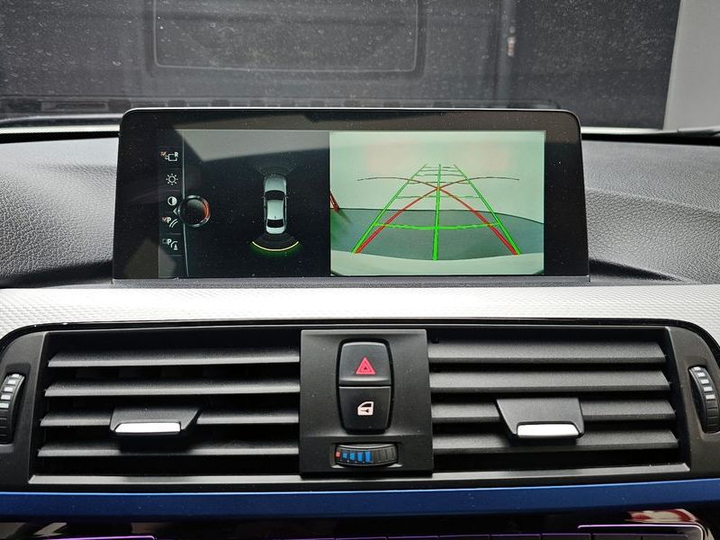 2017 BMW 3 Series 330i M Sport photo 15