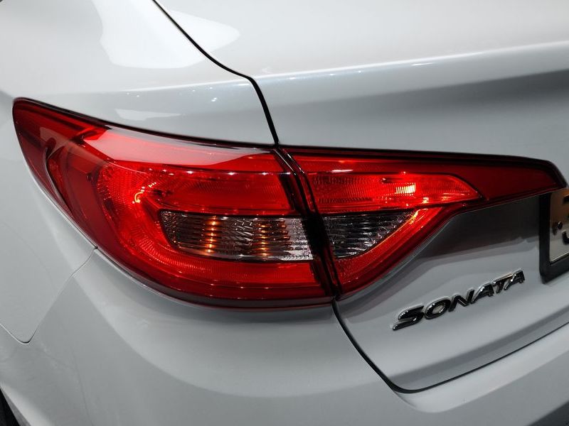 2016 Hyundai Sonata LPI Modern photo 23