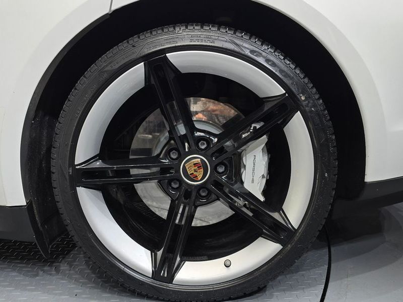2023 Porsche Taycan Base photo 21