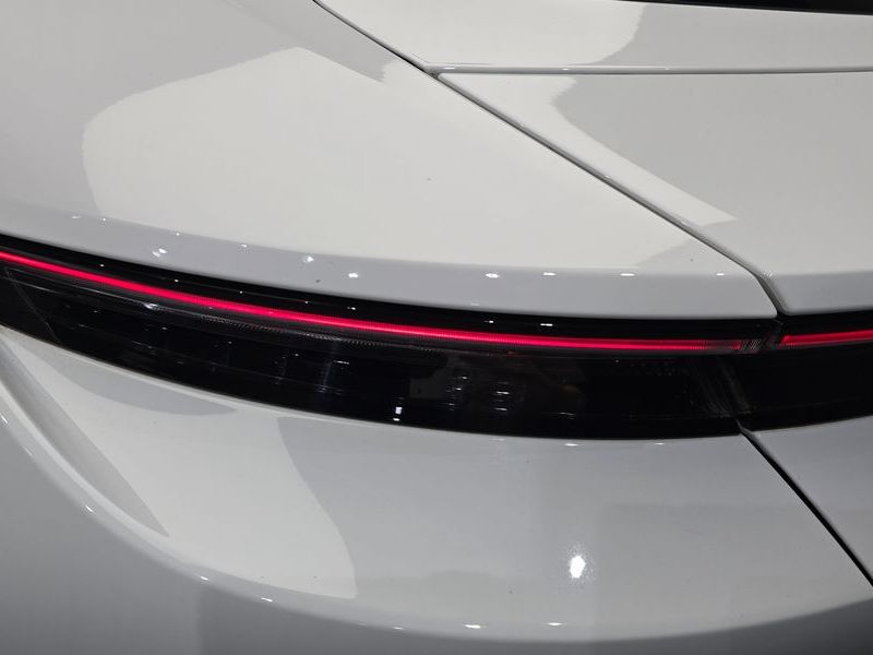 2023 Porsche Taycan Base photo 23