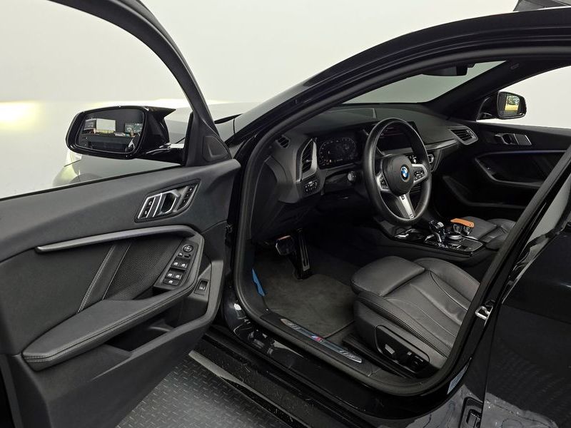 2022 BMW 1시리즈 120i M Sports photo 10