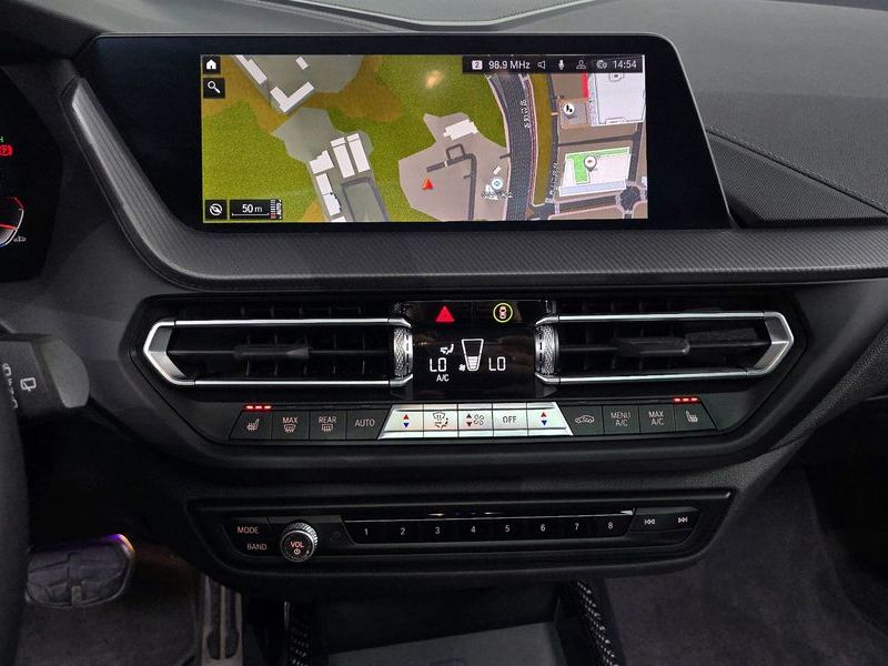2022 BMW 1시리즈 120i M Sports photo 16