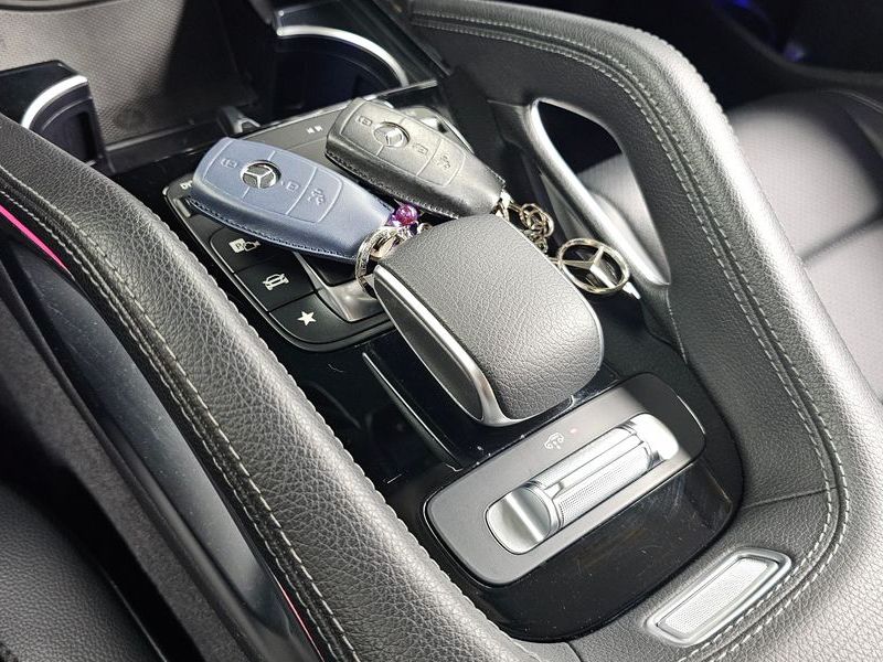 2022 Mercedes-Benz E-Class GLE300d 4MATIC photo 9