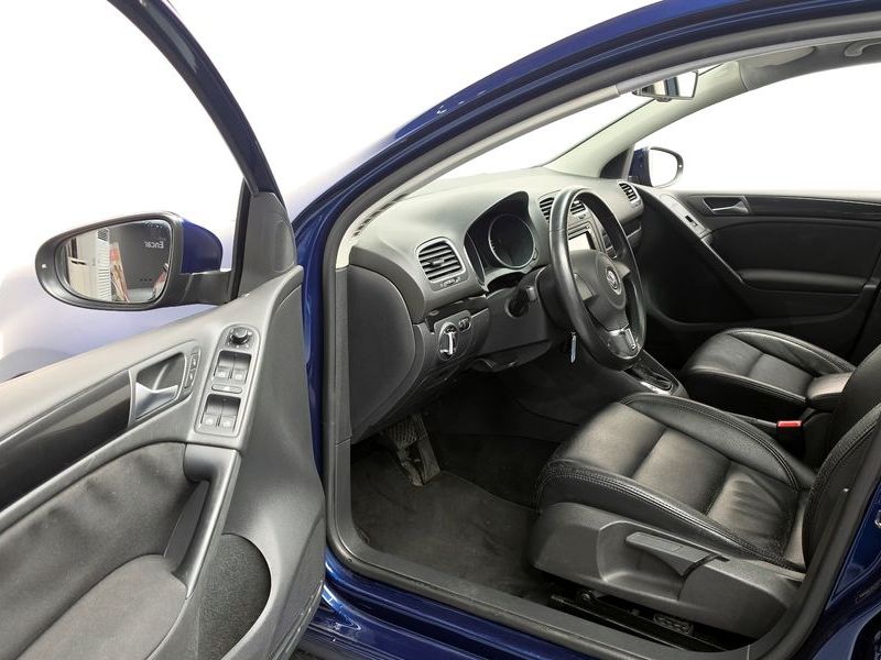 2012 Volkswagen Golf 2.0 TDI photo 10