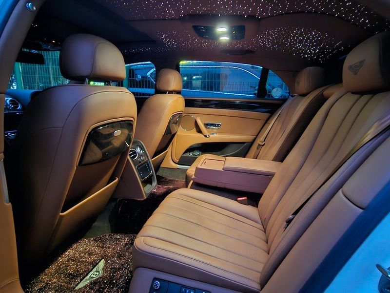 2016 Bentley Flying Spur 4.0 photo 8