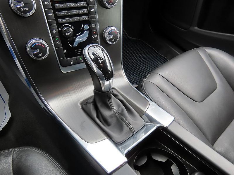 2016 Volvo V60 D3 1st photo 10