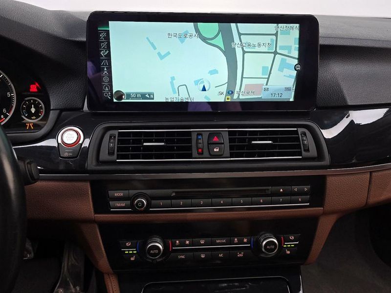 2016 BMW 5 Series 520d M Aero Dynamic photo 15