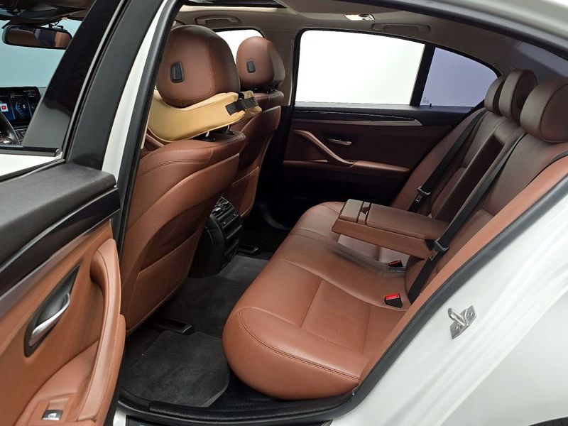 2016 BMW 5 Series 520d M Aero Dynamic photo 26