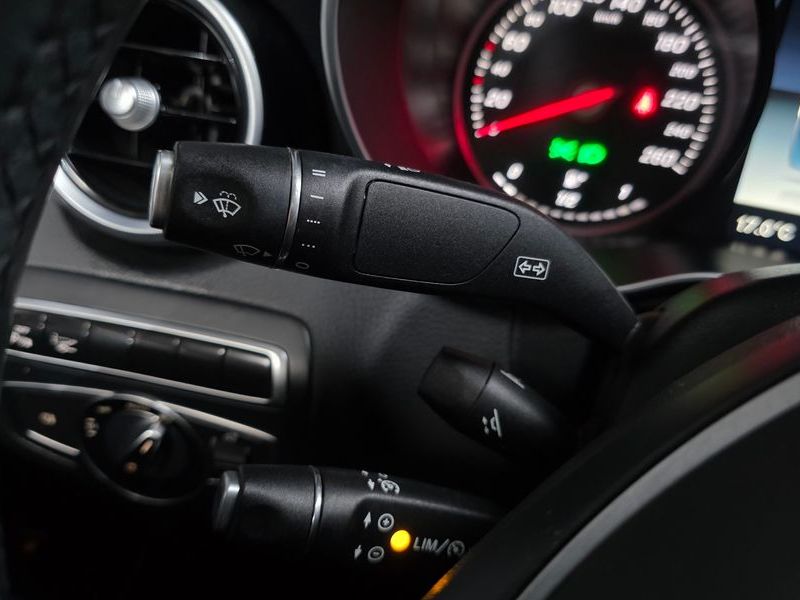 2016 Mercedes-Benz C-Class C220 d Avantgarde photo 19