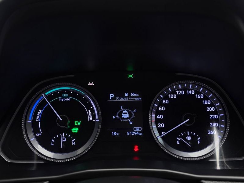 2020 Hyundai Sonata Premium Family photo 8