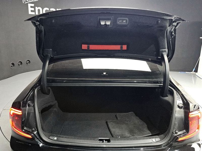 2023 Volvo S90 B6 AWD Ultimate Bright photo 20