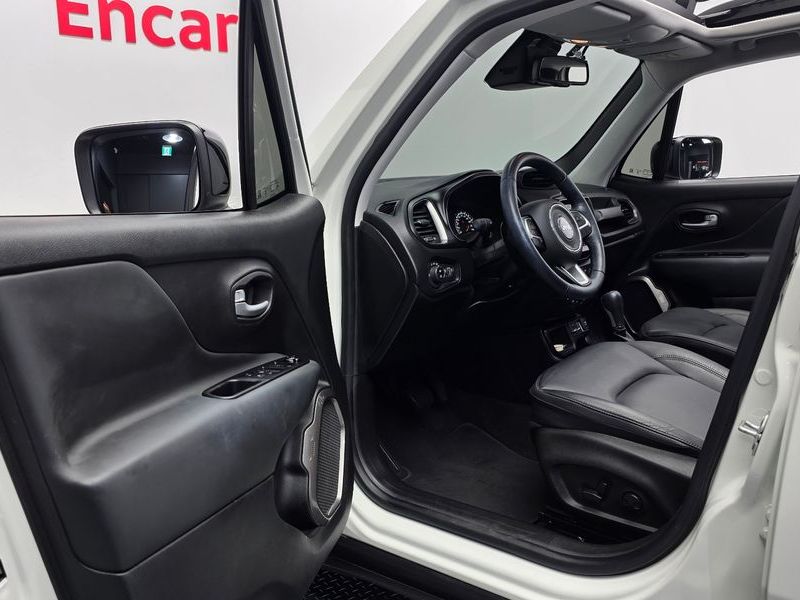 2023 Jeep Renegade 1.3 Limited photo 10