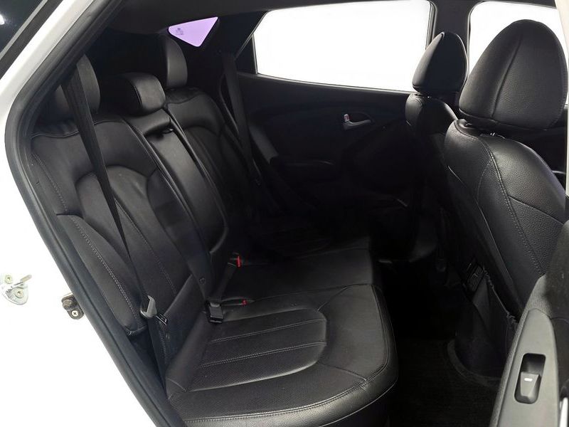 2015 Hyundai Tucson Diesel(e-VGT) 2WD Smart photo 11