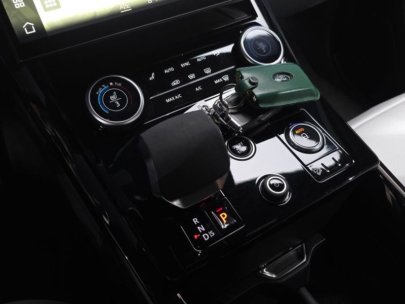 2023 Land Rover Range Rover Sport D300 HSE Dynamic photo 9
