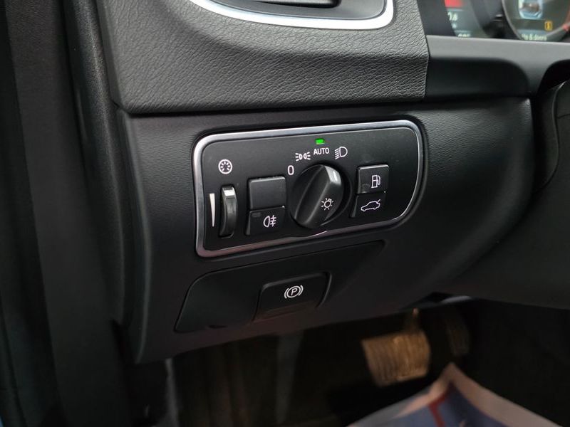 2015 Volvo V60 D2 1st photo 18