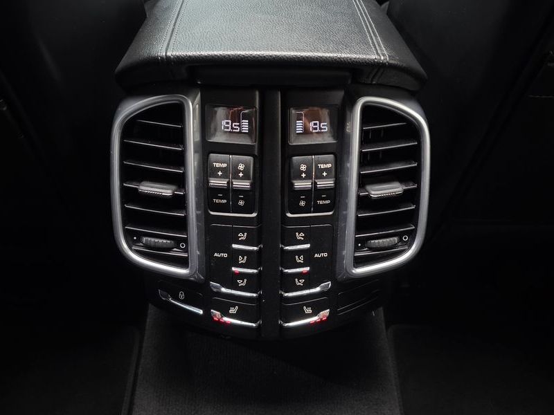 2014 Porsche Cayenne 4.2 S Diesel 958 photo 18