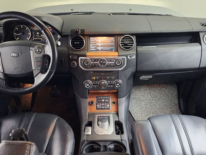 2015 Land Rover Discovery 3.0 SDV6 SE photo 7
