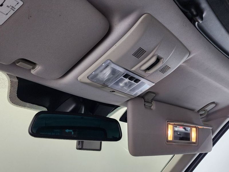 2015 Land Rover Discovery 3.0 SDV6 SE photo 18