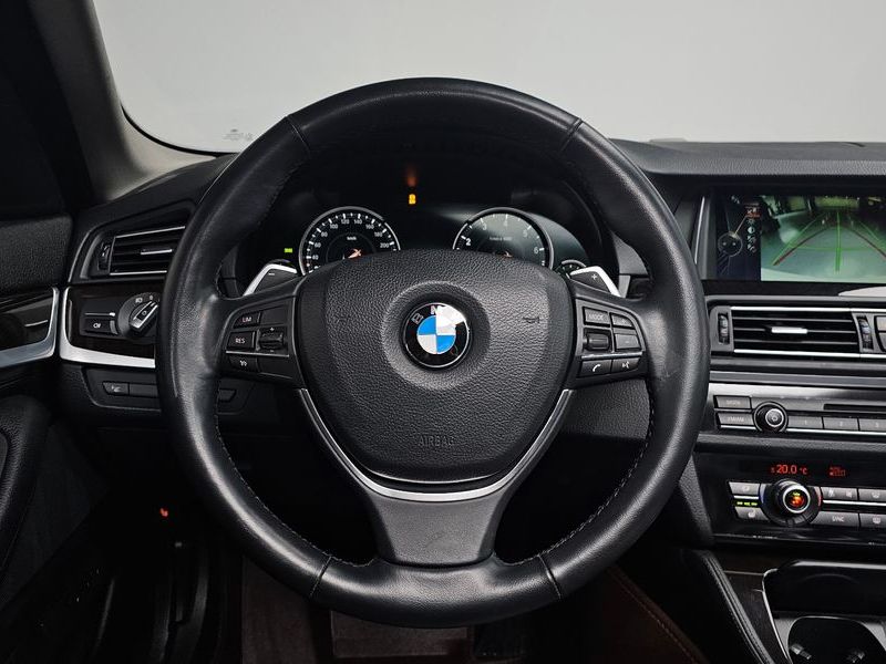 2014 BMW 5 Series 528i photo 14
