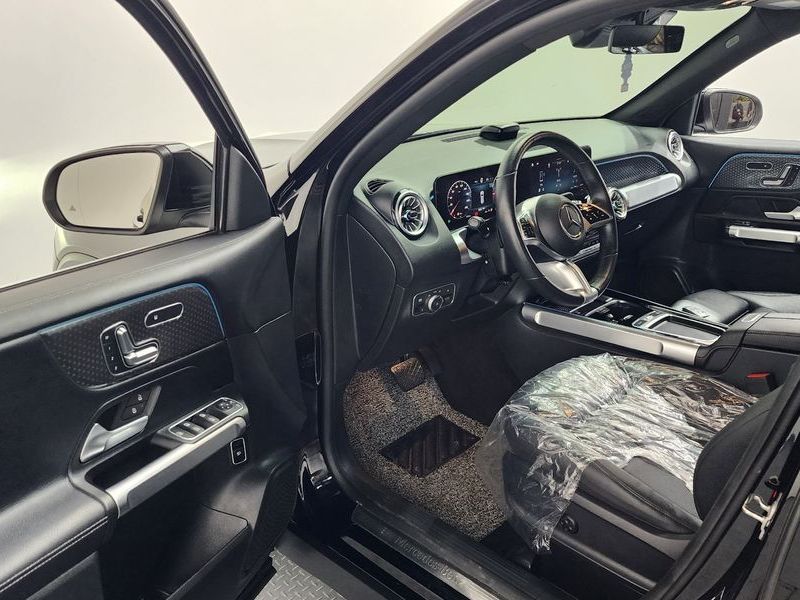 2024 Mercedes-Benz GLB GLB200 d photo 10