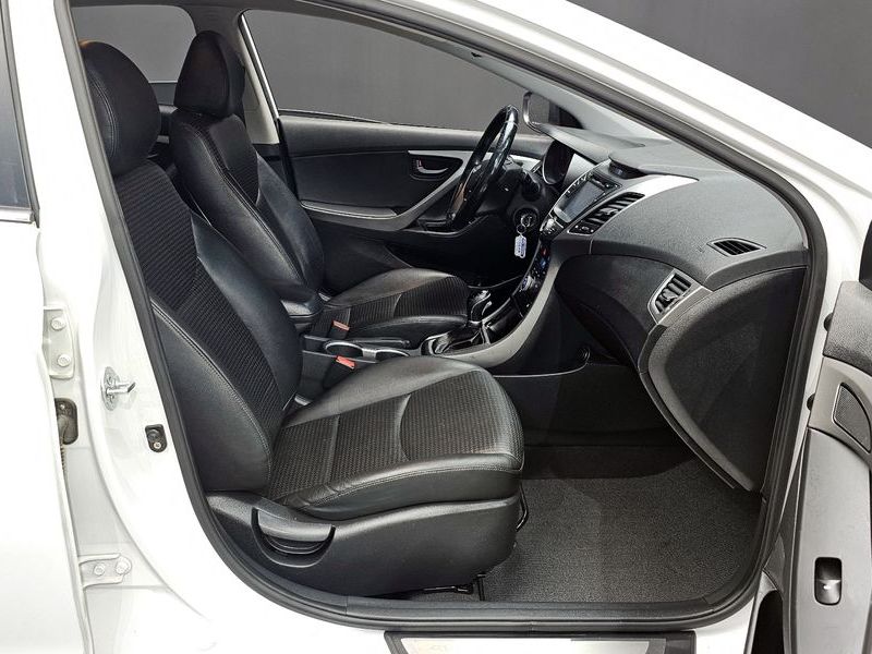 2014 Hyundai Avante 1.6 VGT Smart Standard photo 11