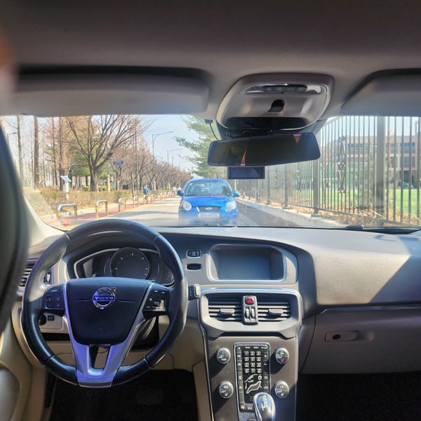 2014 Volvo V40 D4 2nd photo 11