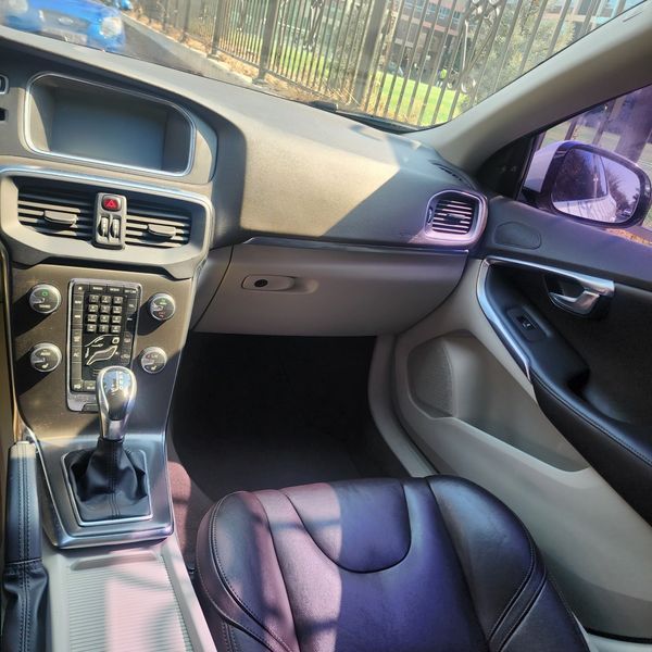 2014 Volvo V40 D4 2nd photo 12