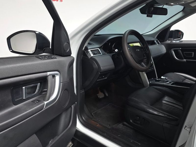 2019 Land Rover Discovery Sport 2.0 TD4 SE (150PS) photo 10