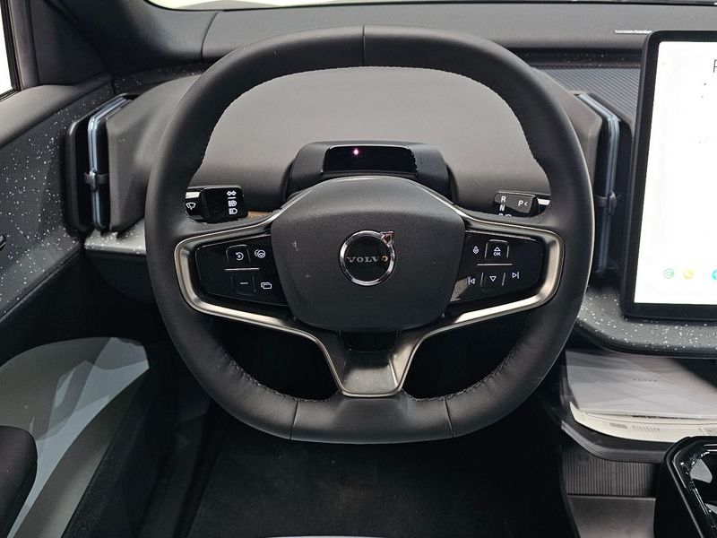 2025 Volvo EX30 Ultra photo 12