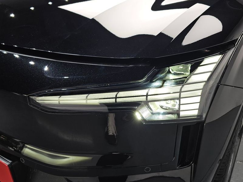 2025 Volvo EX30 Ultra photo 22