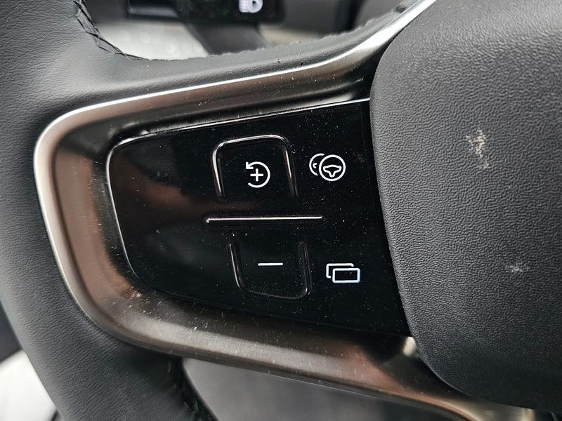 2025 Volvo EX30 Ultra photo 28