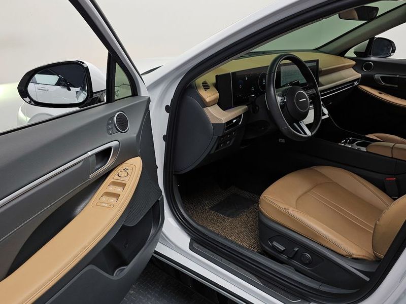 2025 Hyundai Sonata 1.6 Turbo Inspiration photo 11