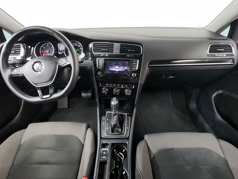 2013 Volkswagen Golf 1.6 TDI photo 7