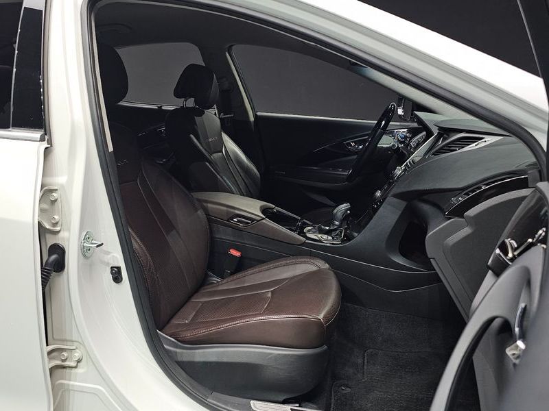 2012 Hyundai Grandeur HG330 Celebrity photo 10