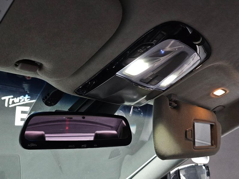 2012 Hyundai Grandeur HG330 Celebrity photo 16