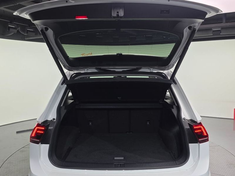2020 Volkswagen Tiguan 2.0 TDI Premium photo 20