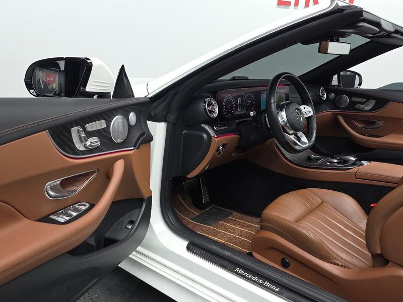 2019 Mercedes-Benz E-Class E220d Cabriolet photo 11