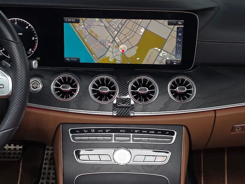 2019 Mercedes-Benz E-Class E220d Cabriolet photo 15
